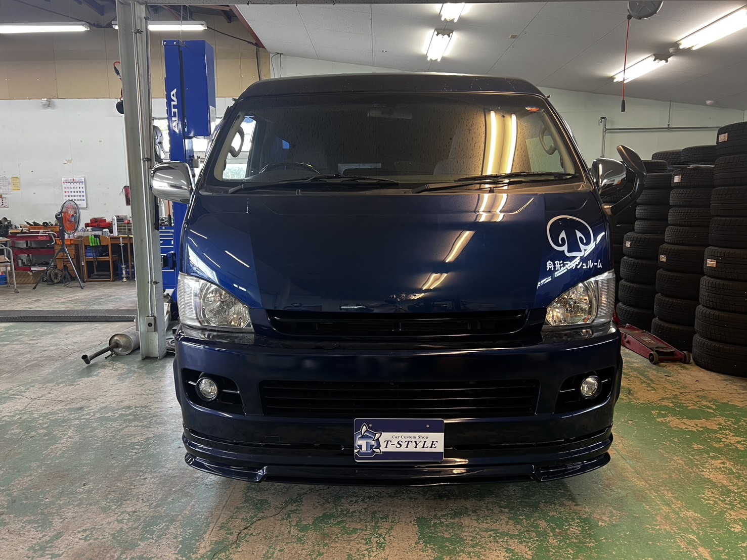 県内企業様(TOYOTA HIACE)